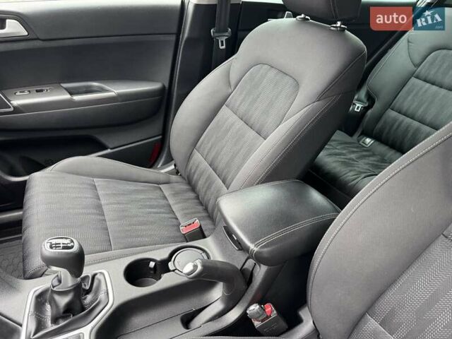 Киа Sportage 2016 в Николаеве на Automoto.ua Белый Киа Sportage, объемом двигателя 1.69 л и пробегом 130 тыс. км за 15700 $, фото 15 на Automoto.ua