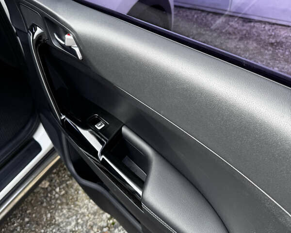 Белый Киа Sportage, объемом двигателя 2 л и пробегом 176 тыс. км за 17700 $, фото 28 на Automoto.ua