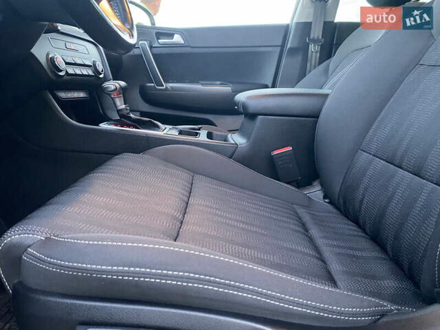 Белый Киа Sportage, объемом двигателя 2 л и пробегом 89 тыс. км за 17800 $, фото 52 на Automoto.ua