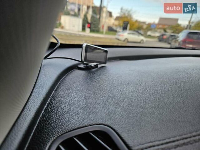 Белый Киа Sportage, объемом двигателя 1.69 л и пробегом 167 тыс. км за 15300 $, фото 46 на Automoto.ua