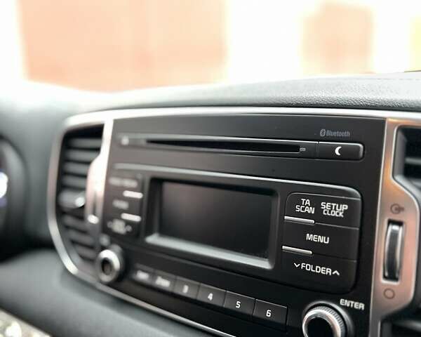 Белый Киа Sportage, объемом двигателя 1.69 л и пробегом 201 тыс. км за 14200 $, фото 27 на Automoto.ua