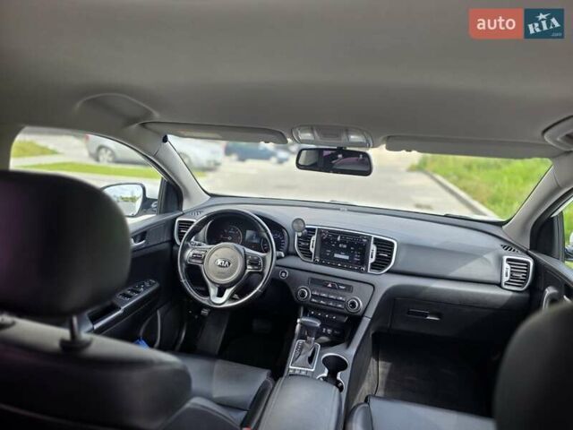 Белый Киа Sportage, объемом двигателя 2 л и пробегом 172 тыс. км за 18500 $, фото 17 на Automoto.ua