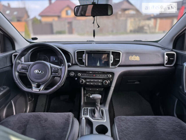 Білий Кіа Sportage, об'ємом двигуна 1.69 л та пробігом 155 тис. км за 17999 $, фото 20 на Automoto.ua