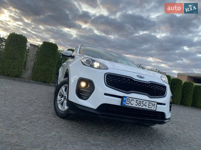 Кіа Sportage 2016 у Львові на Automoto.ua Білий Кіа Sportage, об'ємом двигуна 2 л та пробігом 89 тис. км за 17890 $, фото 43 на Automoto.ua