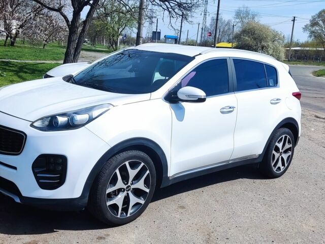 Білий Кіа Sportage, об'ємом двигуна 2 л та пробігом 152 тис. км за 17000 $, фото 2 на Automoto.ua