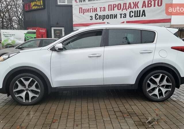 Белый Киа Sportage, объемом двигателя 1.7 л и пробегом 162 тыс. км за 16300 $, фото 9 на Automoto.ua