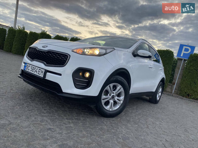 Кіа Sportage 2016 у Львові на Automoto.ua Білий Кіа Sportage, об'ємом двигуна 2 л та пробігом 89 тис. км за 17890 $, фото 55 на Automoto.ua