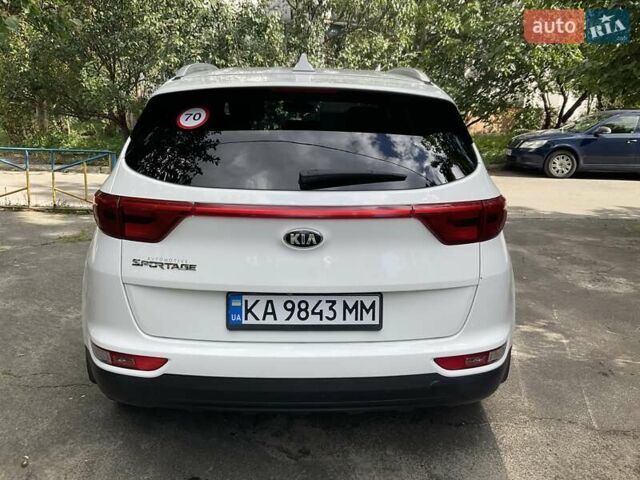 Белый Киа Sportage, объемом двигателя 2.4 л и пробегом 143 тыс. км за 12800 $, фото 4 на Automoto.ua