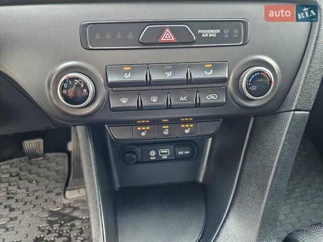 Белый Киа Sportage, объемом двигателя 1.69 л и пробегом 167 тыс. км за 15300 $, фото 41 на Automoto.ua