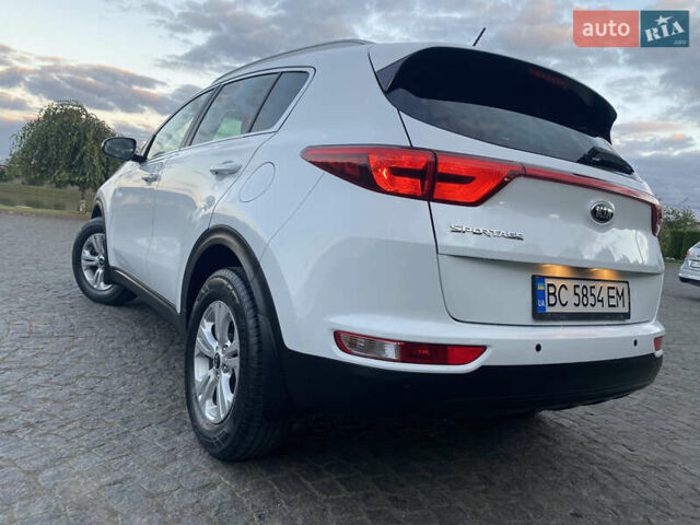 Кіа Sportage 2016 у Львові на Automoto.ua Білий Кіа Sportage, об'ємом двигуна 2 л та пробігом 89 тис. км за 17890 $, фото 23 на Automoto.ua