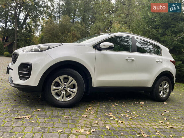 Белый Киа Sportage, объемом двигателя 2 л и пробегом 89 тыс. км за 17800 $, фото 17 на Automoto.ua