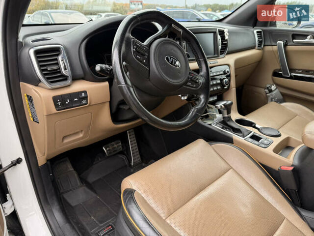 Белый Киа Sportage, объемом двигателя 2 л и пробегом 123 тыс. км за 19500 $, фото 10 на Automoto.ua
