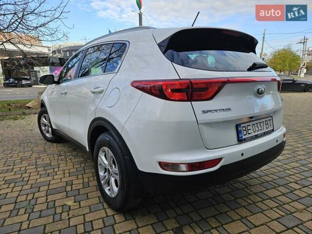 Белый Киа Sportage, объемом двигателя 1.69 л и пробегом 167 тыс. км за 15300 $, фото 7 на Automoto.ua