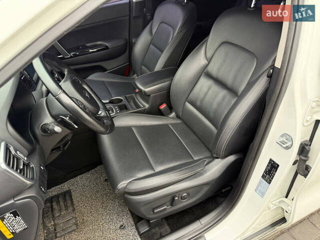 Белый Киа Sportage, объемом двигателя 2 л и пробегом 160 тыс. км за 17200 $, фото 22 на Automoto.ua