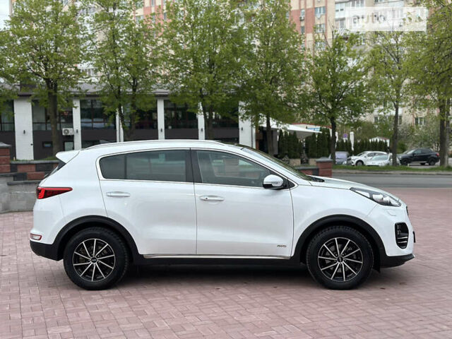 Білий Кіа Sportage, об'ємом двигуна 2 л та пробігом 200 тис. км за 18950 $, фото 11 на Automoto.ua