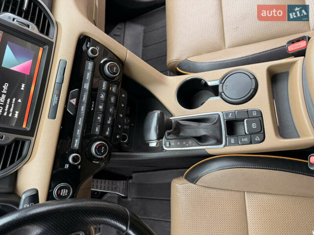 Белый Киа Sportage, объемом двигателя 2 л и пробегом 123 тыс. км за 19500 $, фото 17 на Automoto.ua