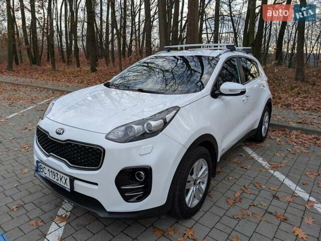 Белый Киа Sportage, объемом двигателя 2 л и пробегом 93 тыс. км за 20000 $, фото 2 на Automoto.ua
