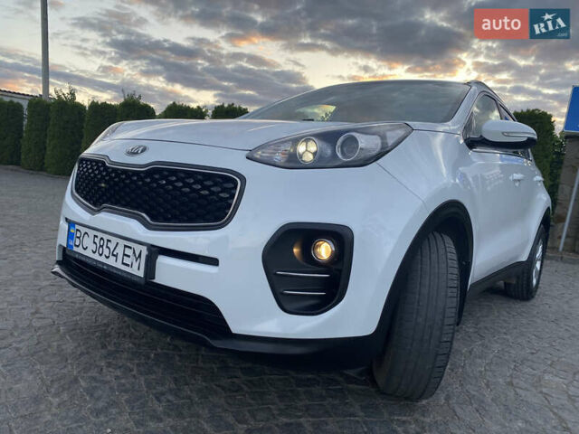 Кіа Sportage 2016 у Львові на Automoto.ua Білий Кіа Sportage, об'ємом двигуна 2 л та пробігом 89 тис. км за 17890 $, фото 30 на Automoto.ua