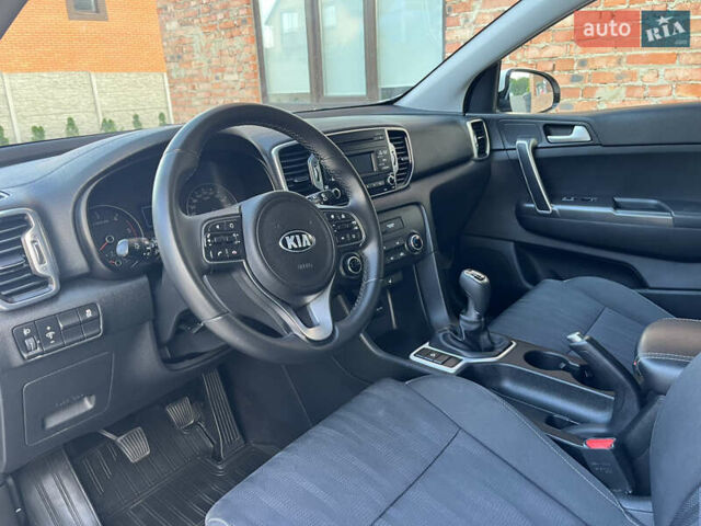 Белый Киа Sportage, объемом двигателя 1.69 л и пробегом 136 тыс. км за 15750 $, фото 41 на Automoto.ua