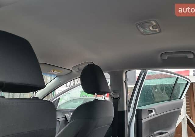 Белый Киа Sportage, объемом двигателя 1.7 л и пробегом 162 тыс. км за 16300 $, фото 29 на Automoto.ua