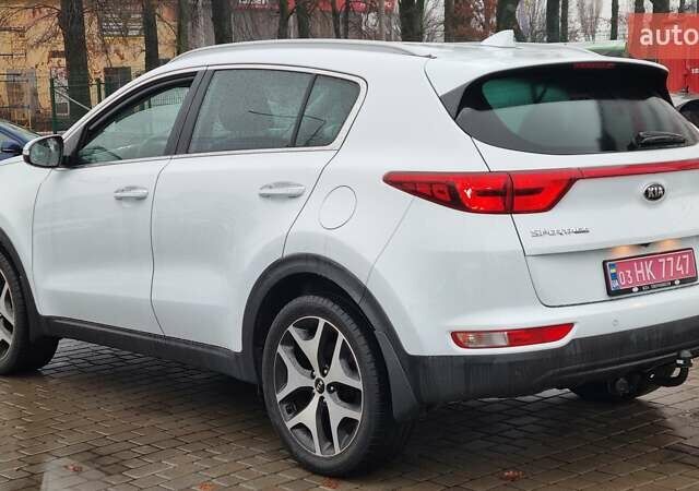 Белый Киа Sportage, объемом двигателя 1.7 л и пробегом 162 тыс. км за 16300 $, фото 7 на Automoto.ua