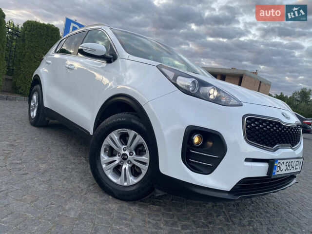 Кіа Sportage 2016 у Львові на Automoto.ua Білий Кіа Sportage, об'ємом двигуна 2 л та пробігом 89 тис. км за 17890 $, фото 32 на Automoto.ua