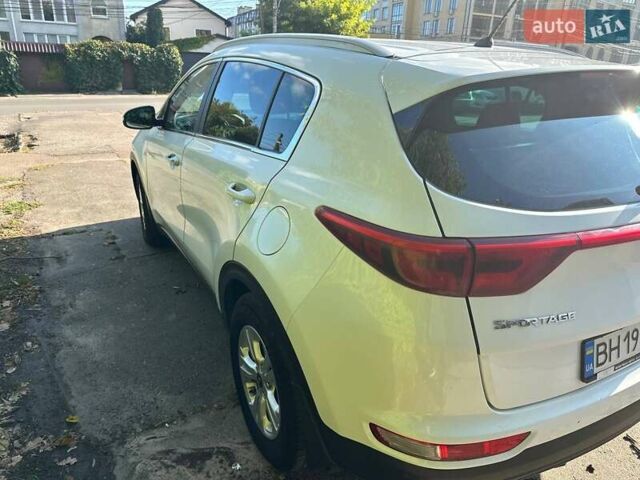 Белый Киа Sportage, объемом двигателя 1.69 л и пробегом 145 тыс. км за 15500 $, фото 4 на Automoto.ua