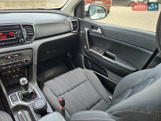 Белый Киа Sportage, объемом двигателя 1.69 л и пробегом 167 тыс. км за 15300 $, фото 22 на Automoto.ua