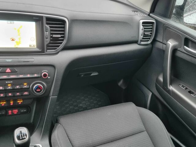 Белый Киа Sportage, объемом двигателя 1.7 л и пробегом 162 тыс. км за 16200 $, фото 22 на Automoto.ua