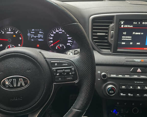 Білий Кіа Sportage, об'ємом двигуна 1.68 л та пробігом 79 тис. км за 18200 $, фото 10 на Automoto.ua
