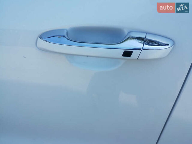 Белый Киа Sportage, объемом двигателя 2.4 л и пробегом 138 тыс. км за 16000 $, фото 12 на Automoto.ua