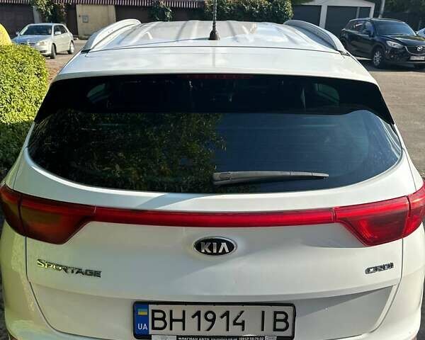 Белый Киа Sportage, объемом двигателя 1.69 л и пробегом 145 тыс. км за 15500 $, фото 2 на Automoto.ua