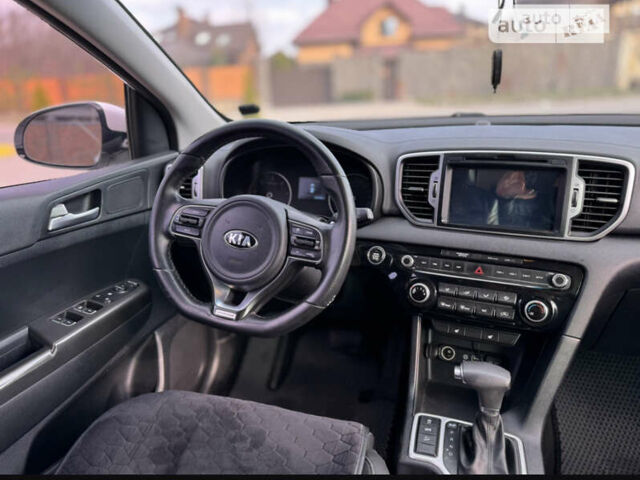 Білий Кіа Sportage, об'ємом двигуна 1.69 л та пробігом 155 тис. км за 17999 $, фото 19 на Automoto.ua