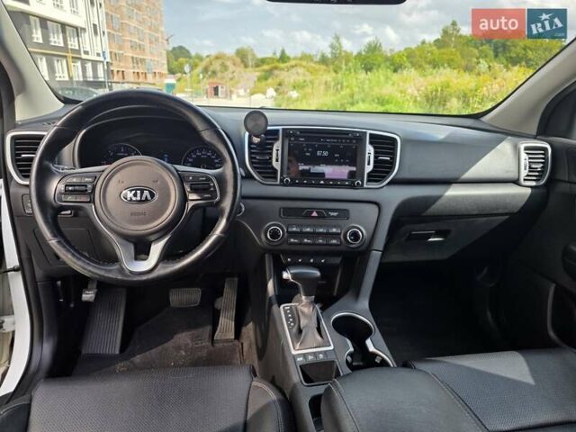 Белый Киа Sportage, объемом двигателя 2 л и пробегом 172 тыс. км за 18500 $, фото 16 на Automoto.ua