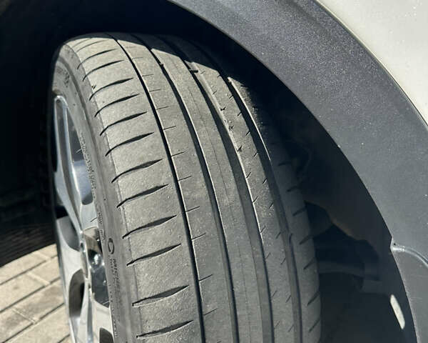 Білий Кіа Sportage, об'ємом двигуна 2 л та пробігом 167 тис. км за 19000 $, фото 26 на Automoto.ua