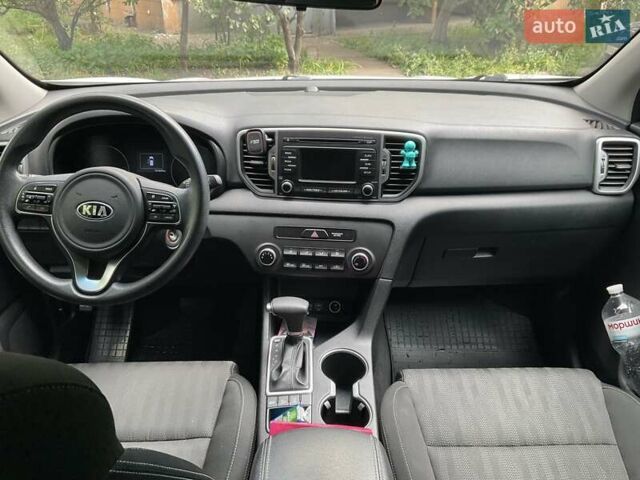 Белый Киа Sportage, объемом двигателя 2.4 л и пробегом 143 тыс. км за 12800 $, фото 21 на Automoto.ua