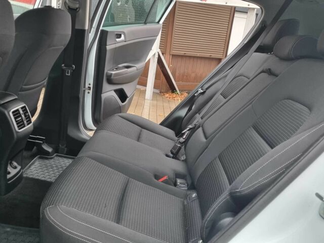 Белый Киа Sportage, объемом двигателя 1.7 л и пробегом 162 тыс. км за 16200 $, фото 15 на Automoto.ua