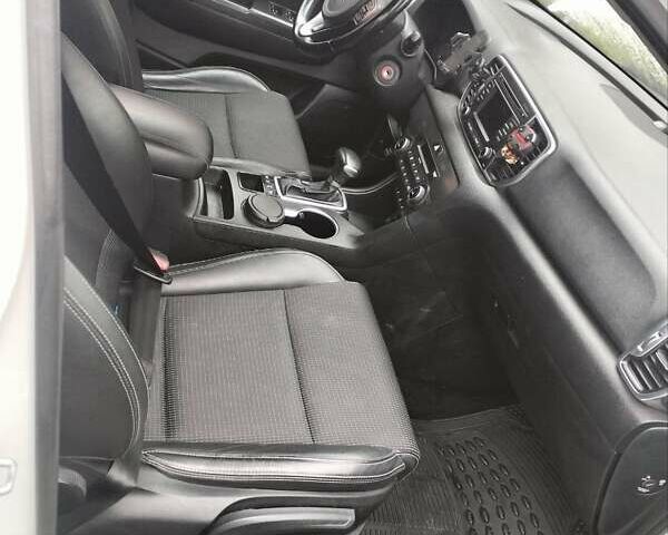 Білий Кіа Sportage, об'ємом двигуна 2 л та пробігом 97 тис. км за 15500 $, фото 3 на Automoto.ua