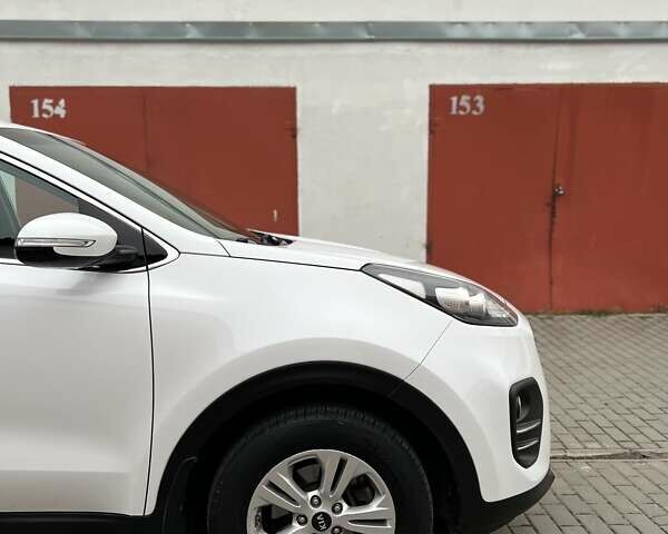 Белый Киа Sportage, объемом двигателя 1.69 л и пробегом 201 тыс. км за 14200 $, фото 54 на Automoto.ua