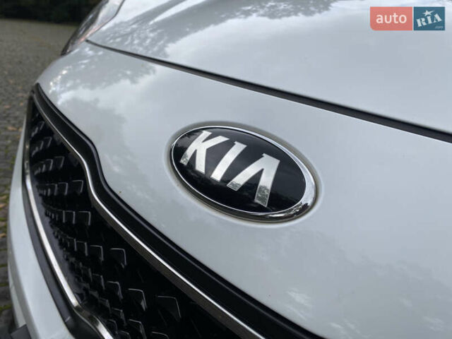 Белый Киа Sportage, объемом двигателя 2 л и пробегом 89 тыс. км за 17800 $, фото 47 на Automoto.ua