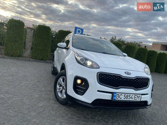 Кіа Sportage 2016 у Львові на Automoto.ua Білий Кіа Sportage, об'ємом двигуна 2 л та пробігом 89 тис. км за 17890 $, фото 44 на Automoto.ua