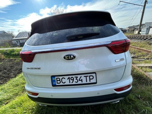 Белый Киа Sportage, объемом двигателя 2 л и пробегом 93 тыс. км за 22200 $, фото 2 на Automoto.ua