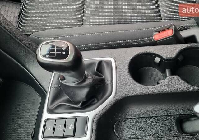 Белый Киа Sportage, объемом двигателя 1.7 л и пробегом 162 тыс. км за 16300 $, фото 35 на Automoto.ua