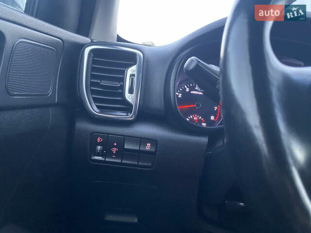 Белый Киа Sportage, объемом двигателя 2 л и пробегом 89 тыс. км за 17800 $, фото 60 на Automoto.ua