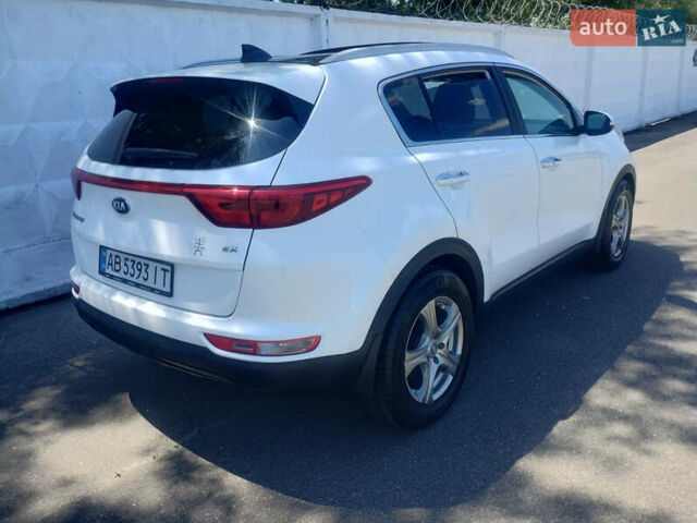 Белый Киа Sportage, объемом двигателя 2.4 л и пробегом 138 тыс. км за 16000 $, фото 3 на Automoto.ua