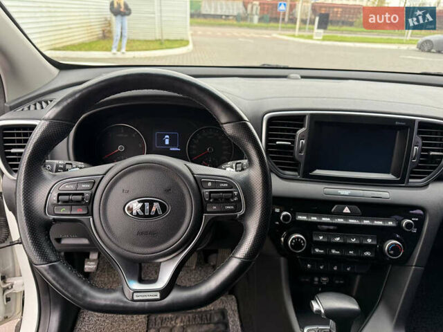 Белый Киа Sportage, объемом двигателя 2 л и пробегом 160 тыс. км за 17200 $, фото 25 на Automoto.ua