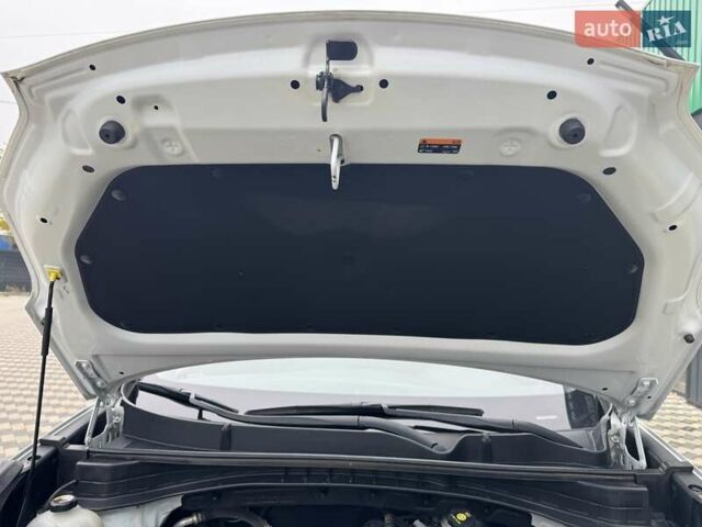 Киа Sportage 2016 в Николаеве на Automoto.ua Белый Киа Sportage, объемом двигателя 1.69 л и пробегом 130 тыс. км за 15700 $, фото 24 на Automoto.ua