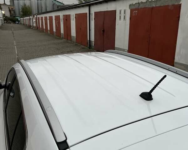 Белый Киа Sportage, объемом двигателя 1.69 л и пробегом 201 тыс. км за 14200 $, фото 66 на Automoto.ua