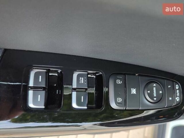 Белый Киа Sportage, объемом двигателя 1.59 л и пробегом 131 тыс. км за 13900 $, фото 1 на Automoto.ua