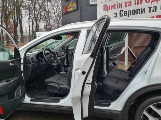 Белый Киа Sportage, объемом двигателя 1.7 л и пробегом 162 тыс. км за 16200 $, фото 14 на Automoto.ua